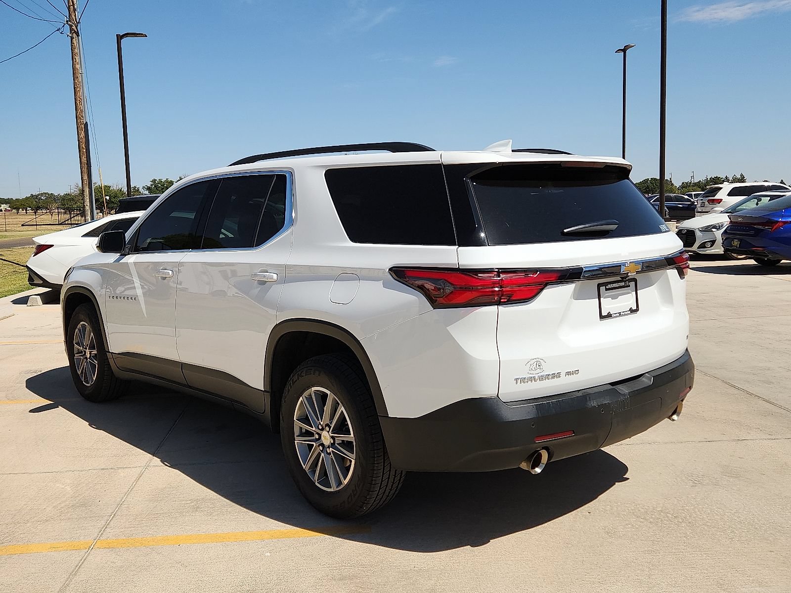 Used 2023 Chevrolet Traverse LT AWD/4WD image 3