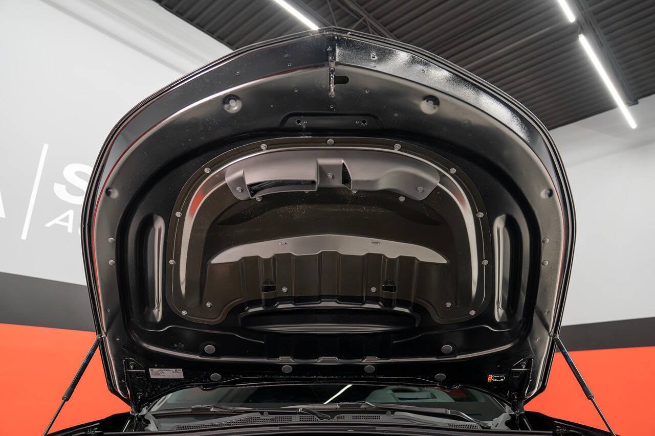 Used 2021 Chevrolet Camaro ZL1 RWD image 11