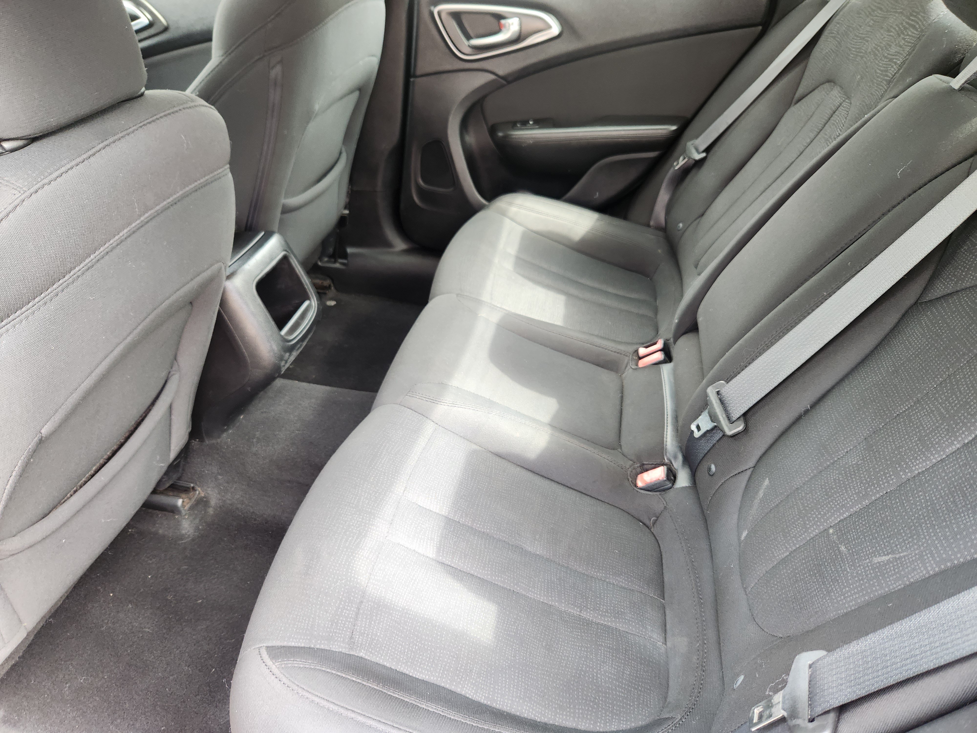 Used 2016 Chrysler 200 Limited w/ Convenience Group FWD image 17