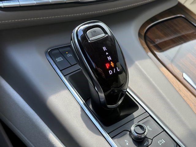 Certified 2024 Cadillac Escalade Sport Platinum w/ LPO, ONYX Package AWD/4WD image 25