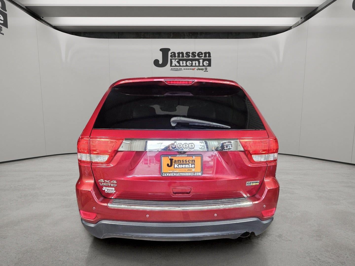 Used 2013 Jeep Grand Cherokee Limited AWD/4WD image 2