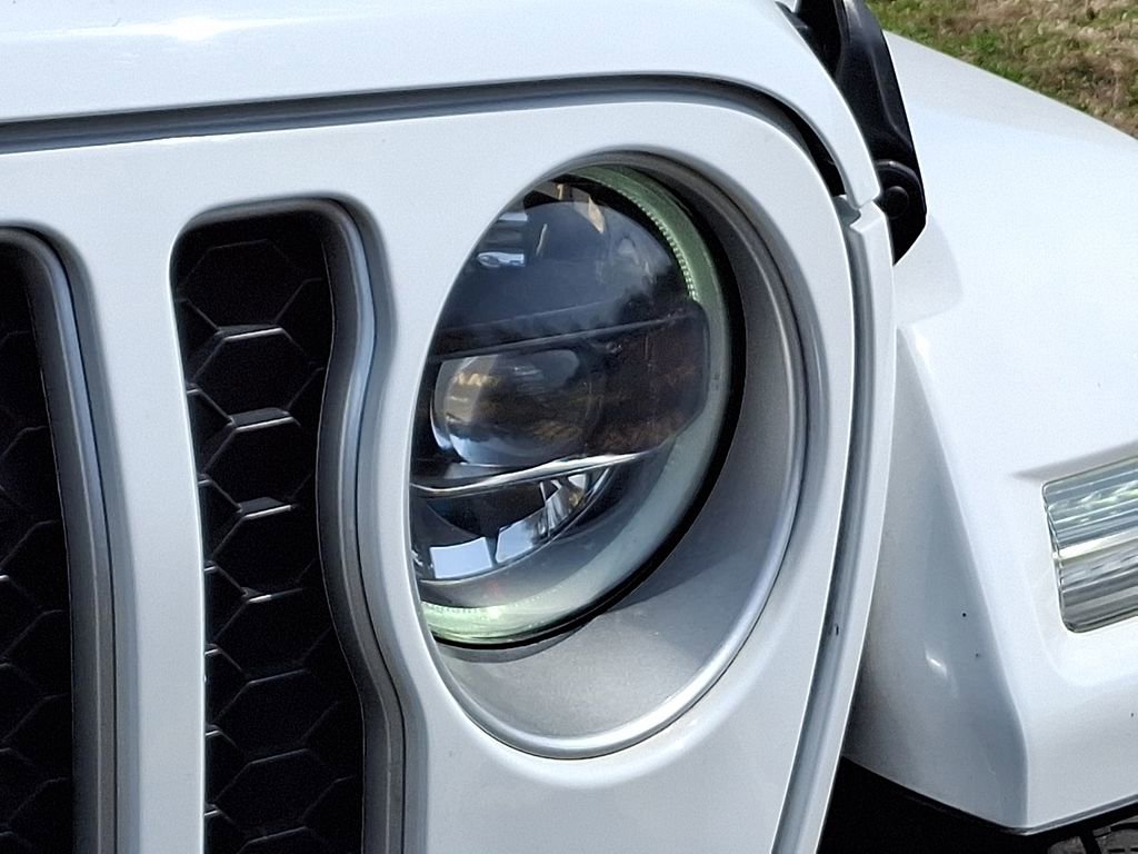 Used 2023 Jeep Wrangler Unlimited Sahara w/ Cold Weather Group image 9