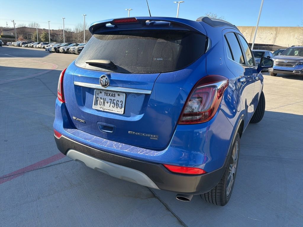 Used 2018 Buick Encore Sport Touring image 3
