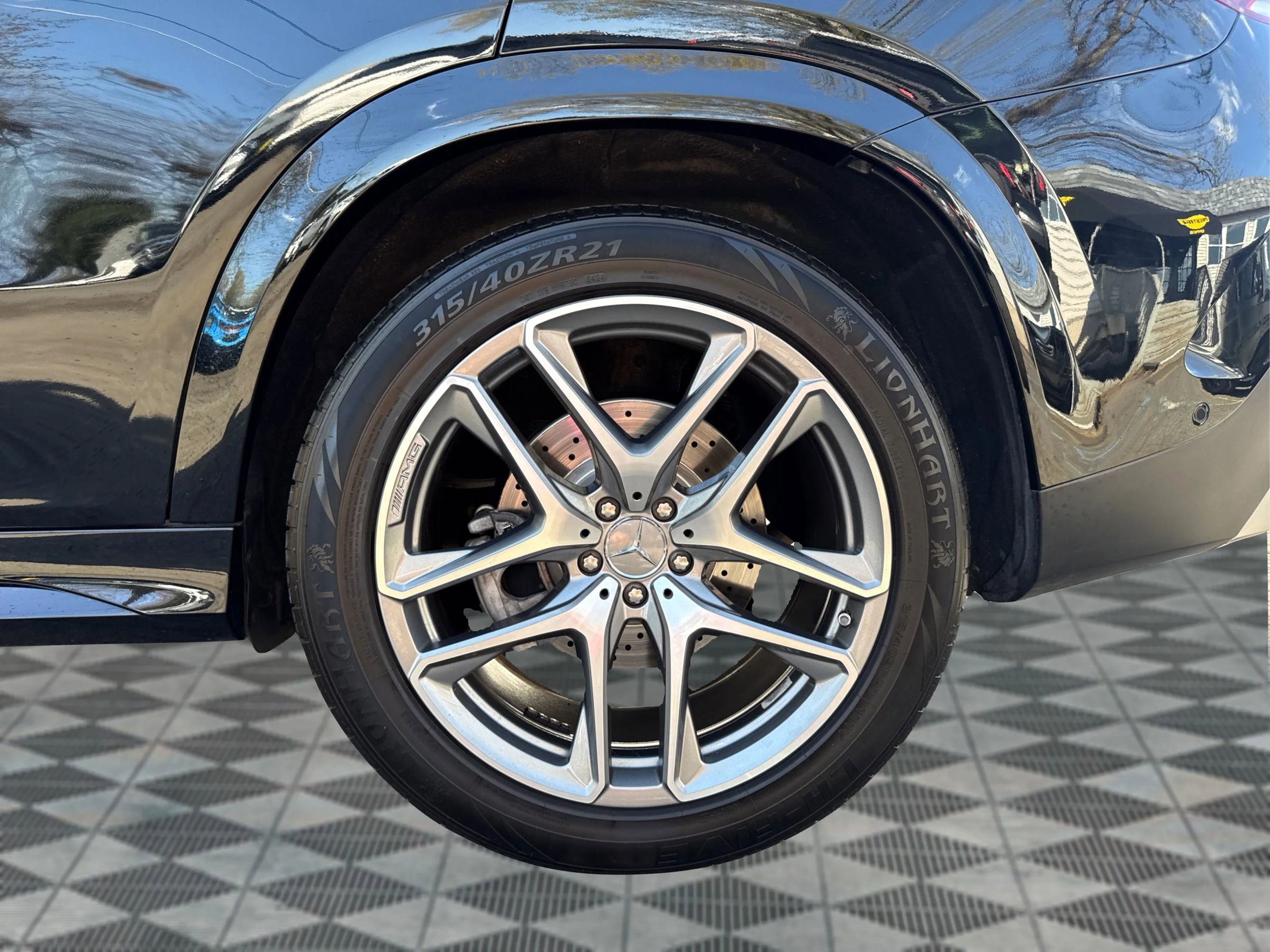 Used 2021 Mercedes-Benz GLE 53 AMG 4MATIC Coupe w/ Parking Assistance Package image 24