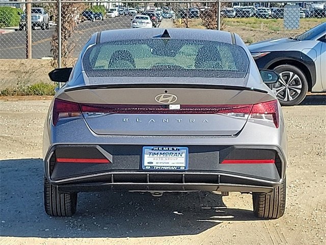New 2025 Hyundai Elantra Sport FWD image 20