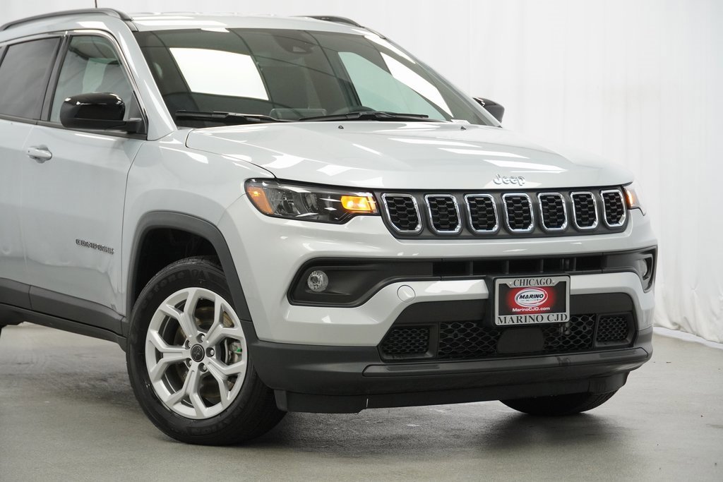 Certified 2025 Jeep Compass Latitude w/ Convenience Group image 3