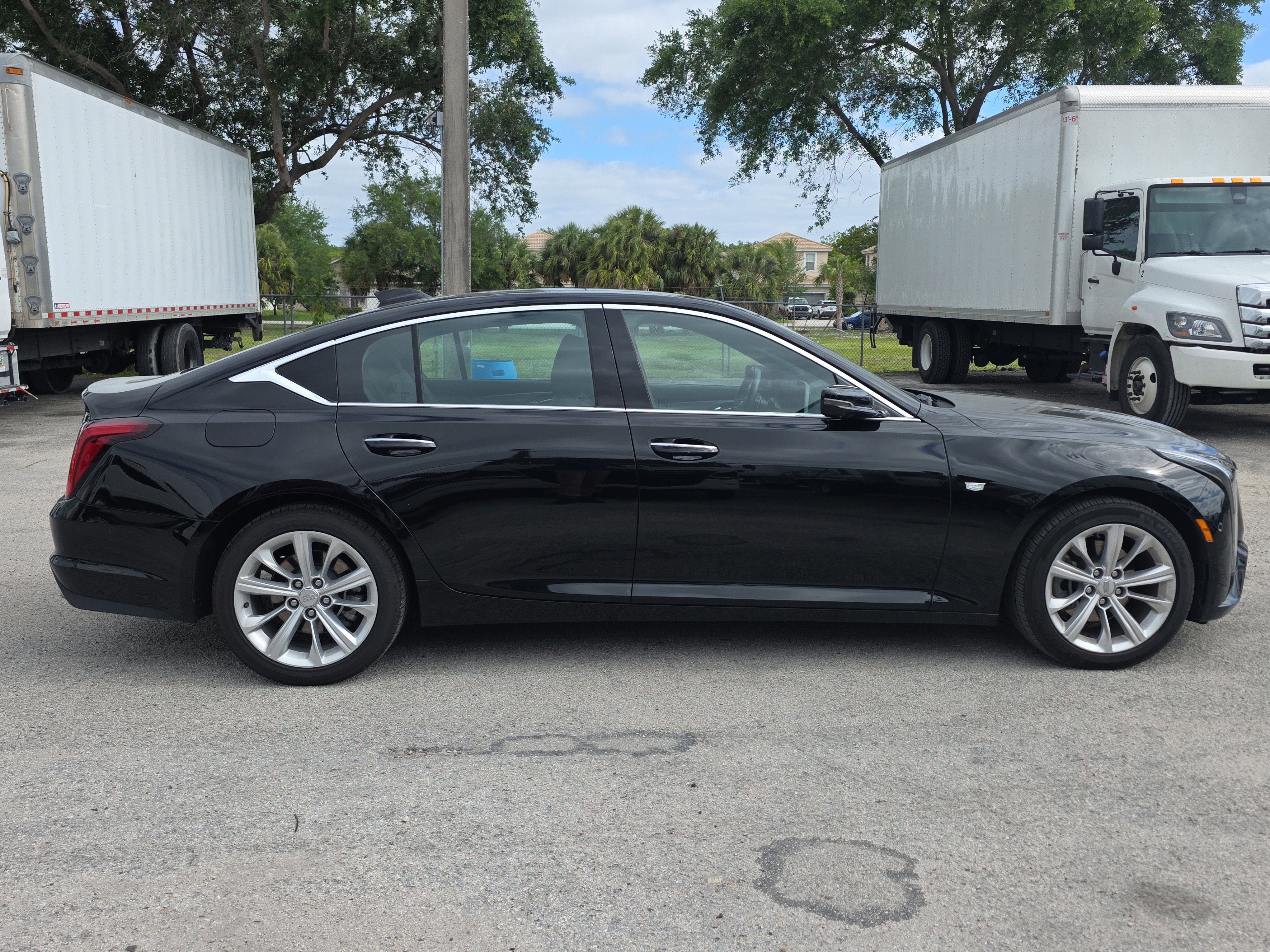 Used 2025 Cadillac CT5 Premium Luxury RWD image 8