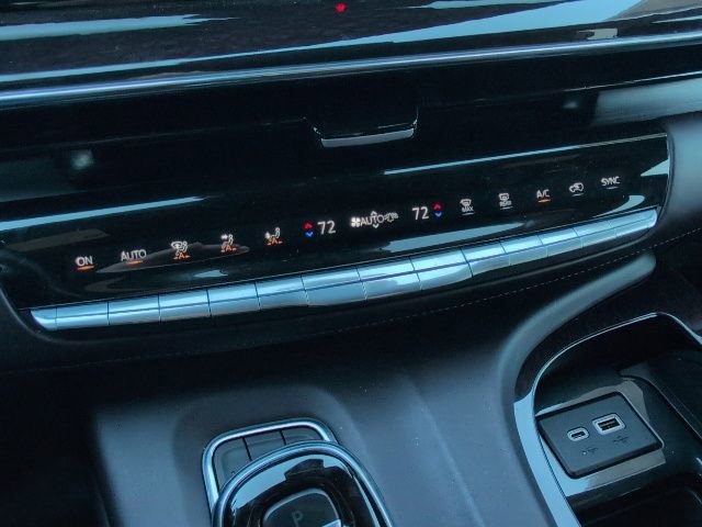 Used 2021 Cadillac Escalade Sport Platinum image 29