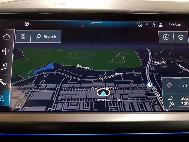 Used 2024 Audi Q4 e-tron Prestige image 47