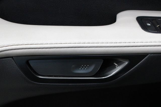 Used 2023 Lexus RX 350 w/ Accessory Package (Z1) image 17