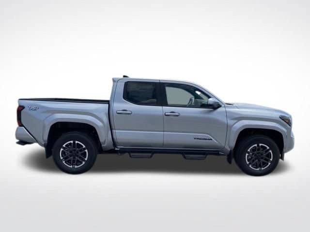 New 2026 Toyota Tacoma TRD Sport w/ TRD Sport Upgrade Package AWD/4WD image 2