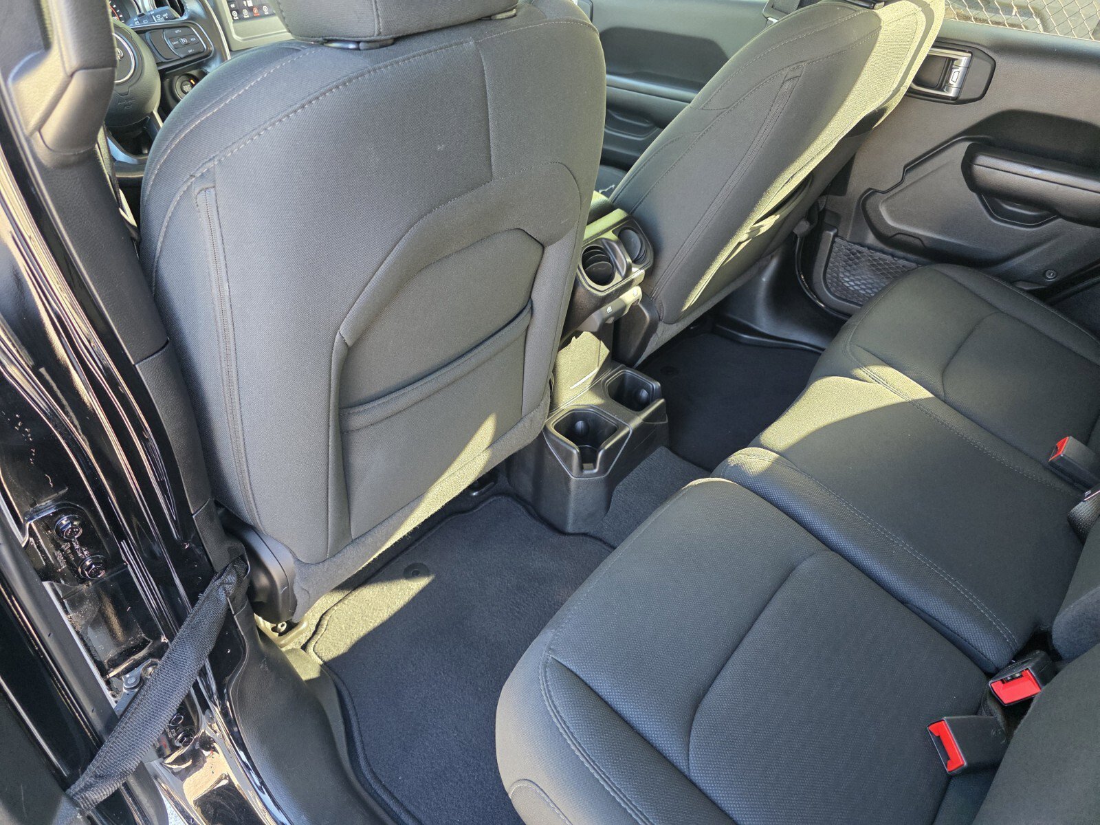 Used 2021 Jeep Wrangler Unlimited Sport image 14