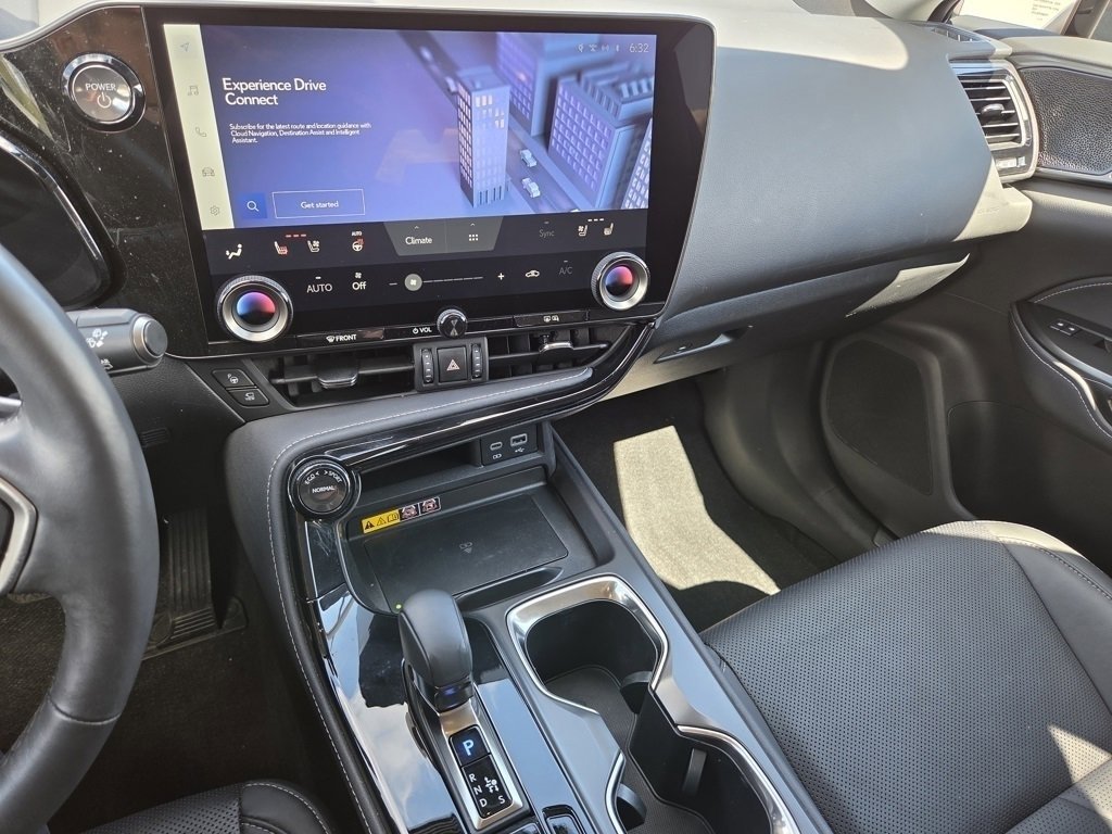 Used 2025 Lexus NX 350h AWD w/ Cold Area Package image 40