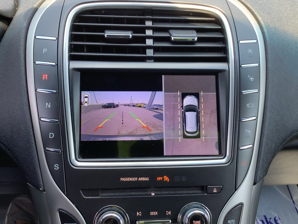 Used 2020 Lincoln Nautilus Reserve image 18