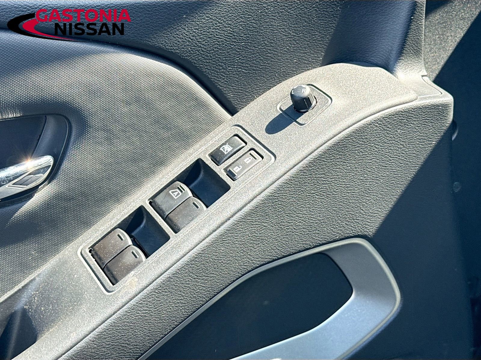 Used 2022 Nissan Frontier SV w/ Technology Package image 22