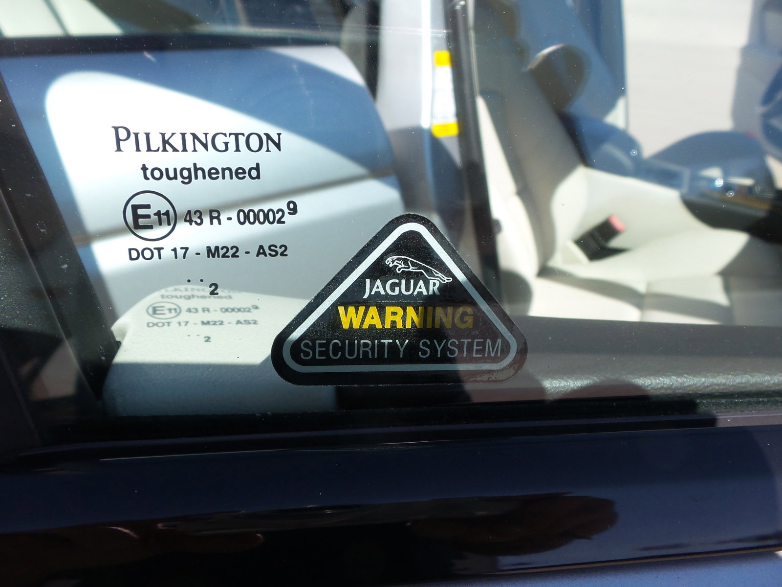 Used 2003 Jaguar S-TYPE R RWD image 38