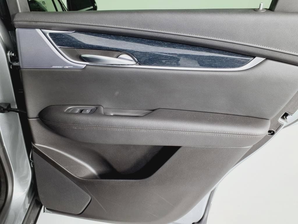 Certified 2025 Cadillac XT5 Premium Luxury AWD/4WD image 21