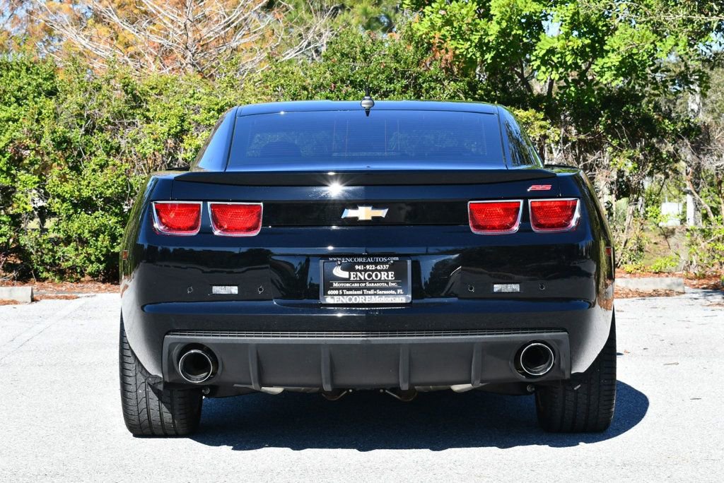 Used 2010 Chevrolet Camaro SS w/ RS Package image 5