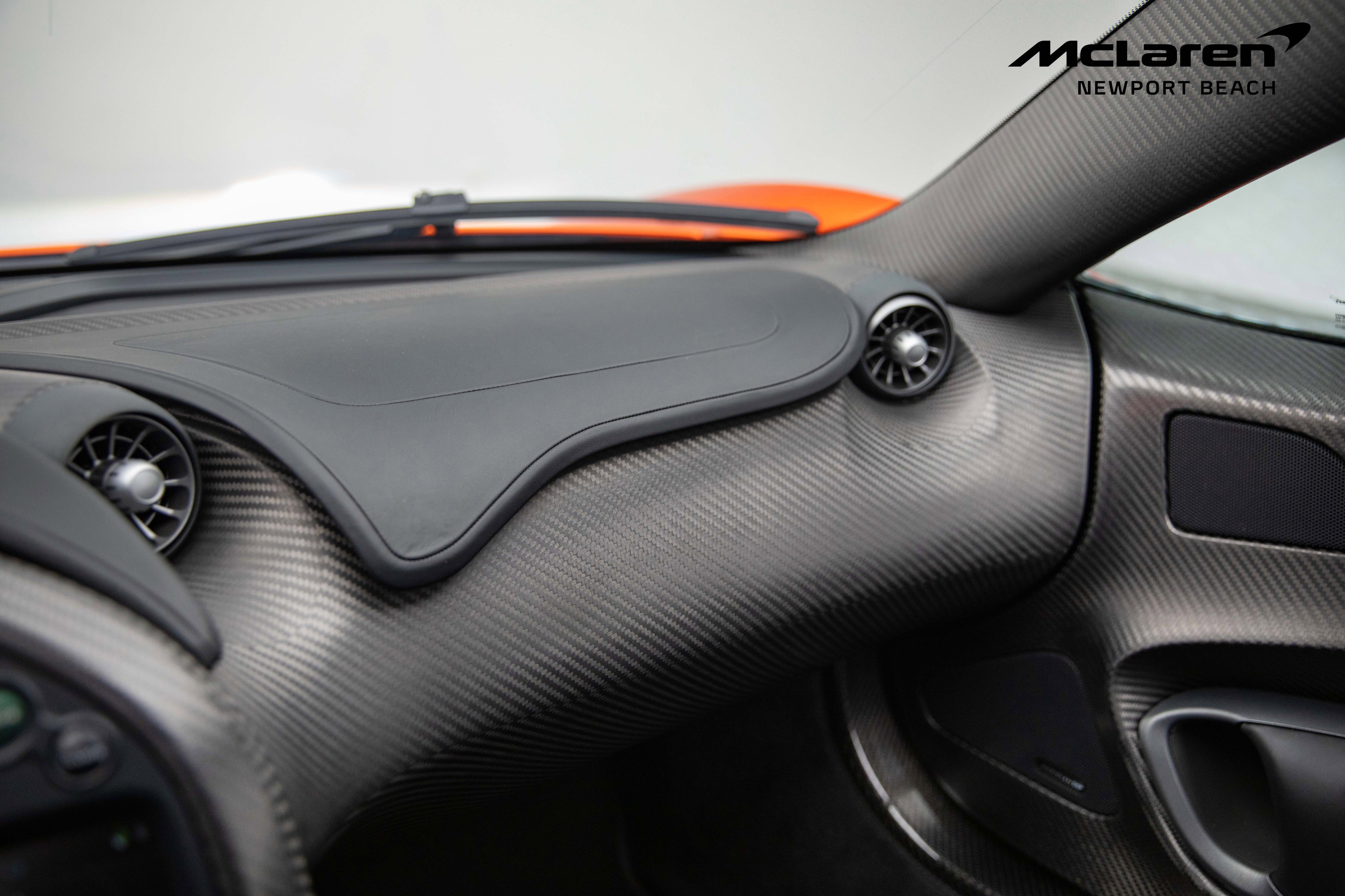 Used 2015 McLaren P1 RWD image 46