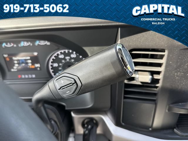 New 2026 Ford F550 4x4 Crew Cab image 32