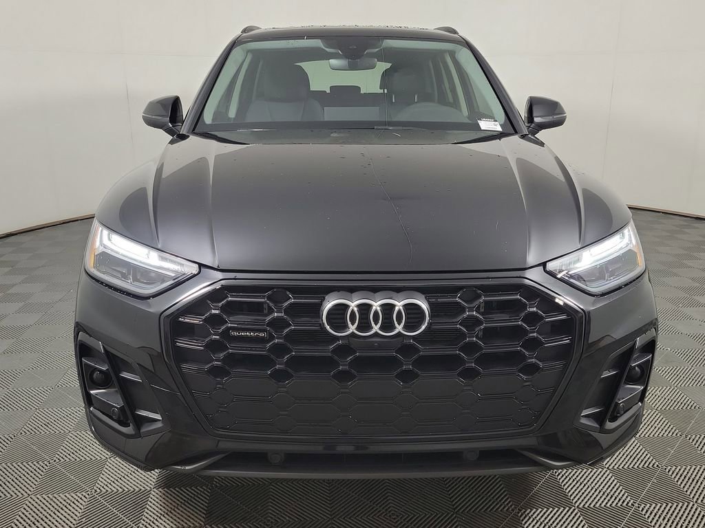 Used 2023 Audi Q5 e Premium Plus w/ Premium Plus Package AWD/4WD image 2