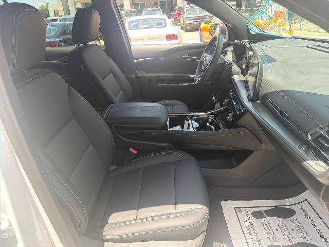 Used 2026 Chevrolet Traverse LT w/ Midnight/Sport Edition FWD image 28