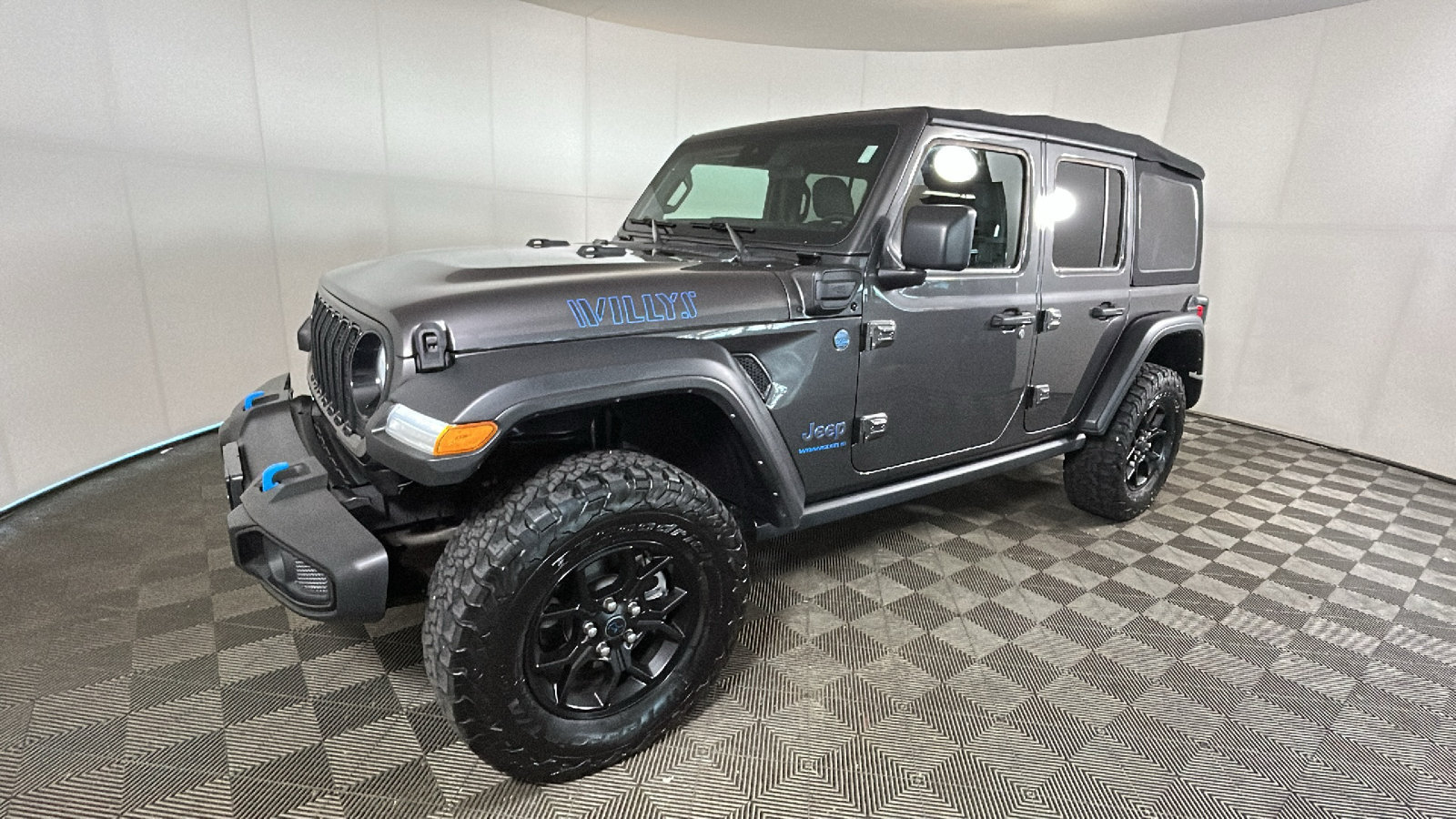 Used 2024 Jeep Wrangler Unlimited AWD/4WD image 8