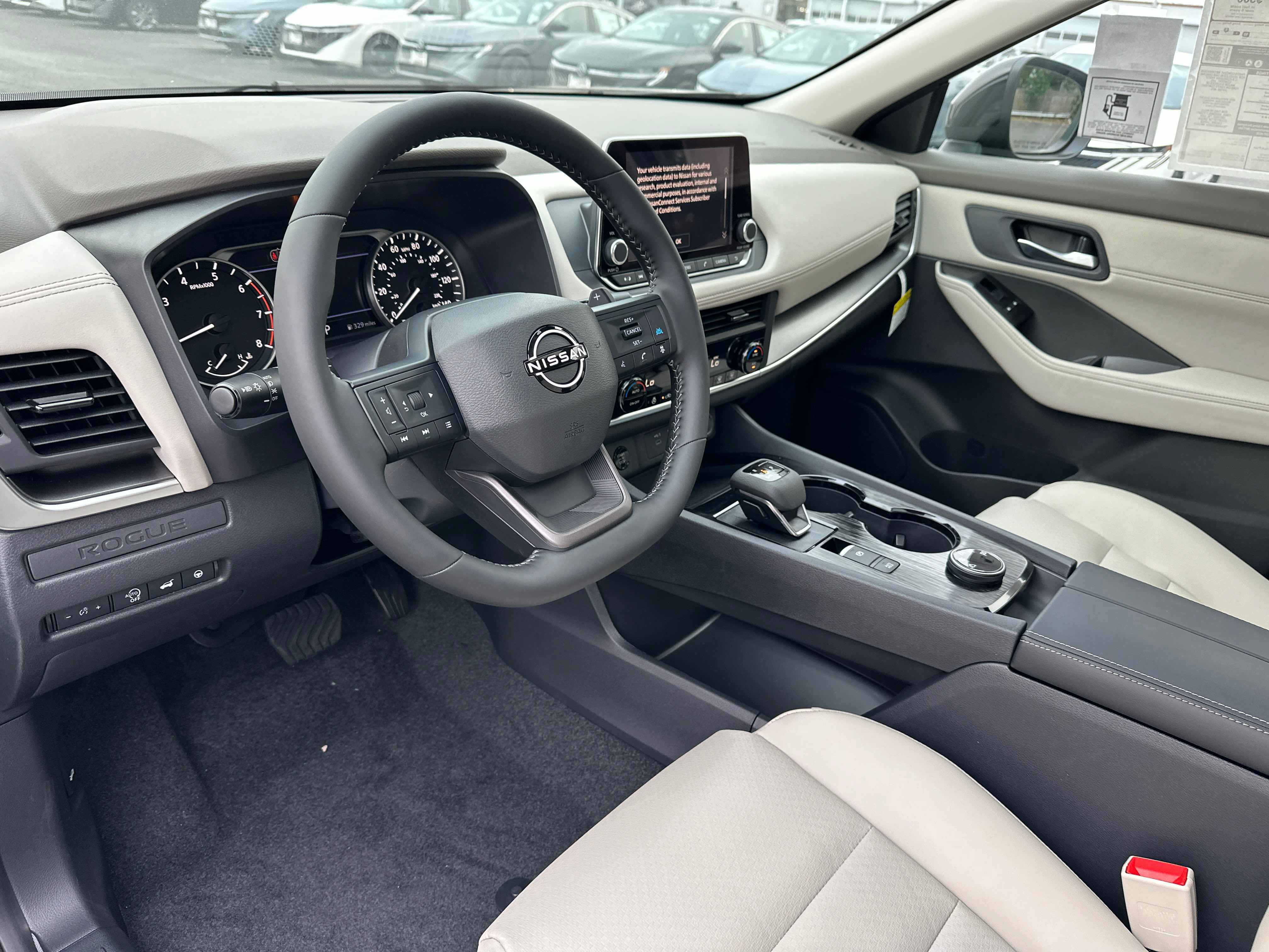 New 2026 Nissan Rogue Dark Armor AWD/4WD image 32