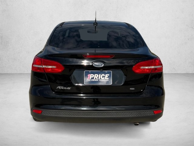 Used 2018 Ford Focus SE FWD image 7