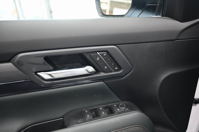 New 2026 GMC Terrain AT4 w/ Convenience Package III image 27