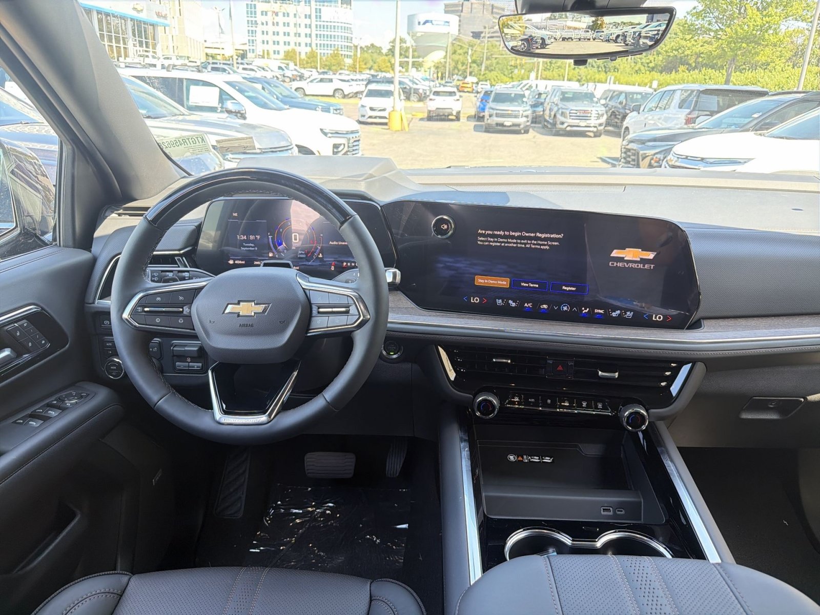 New 2026 Chevrolet Suburban High Country AWD/4WD image 16