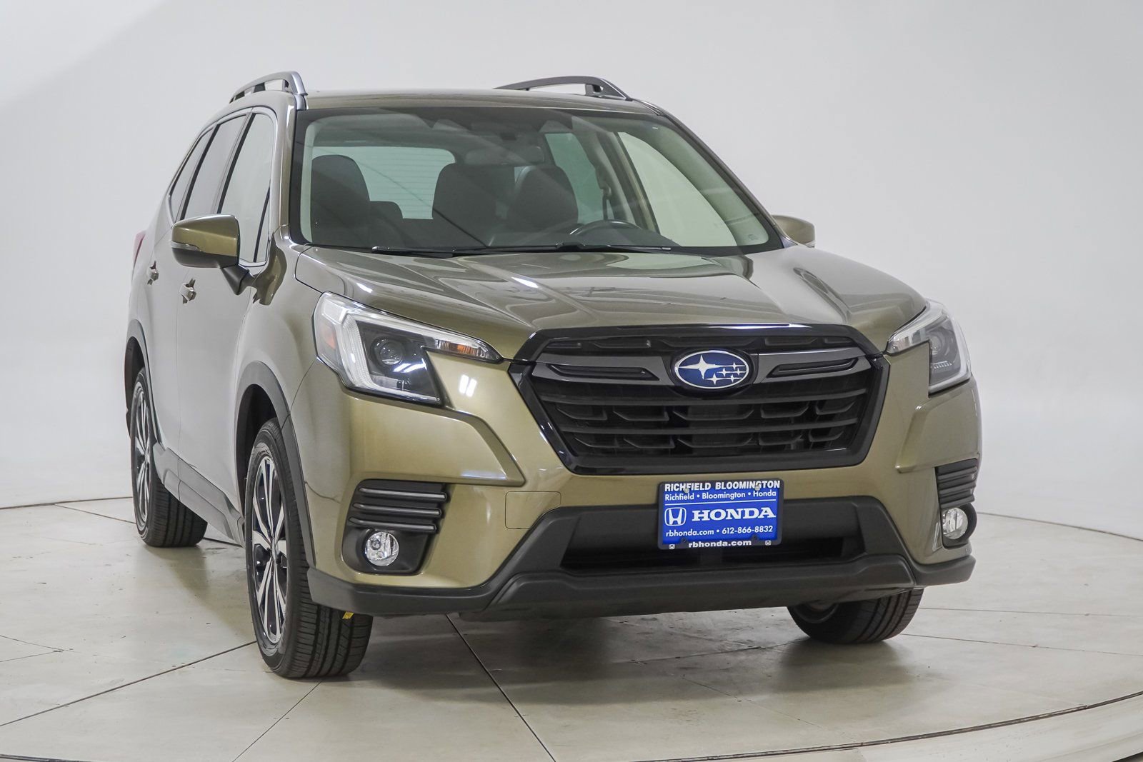 Used 2023 Subaru Forester Limited AWD/4WD image 18
