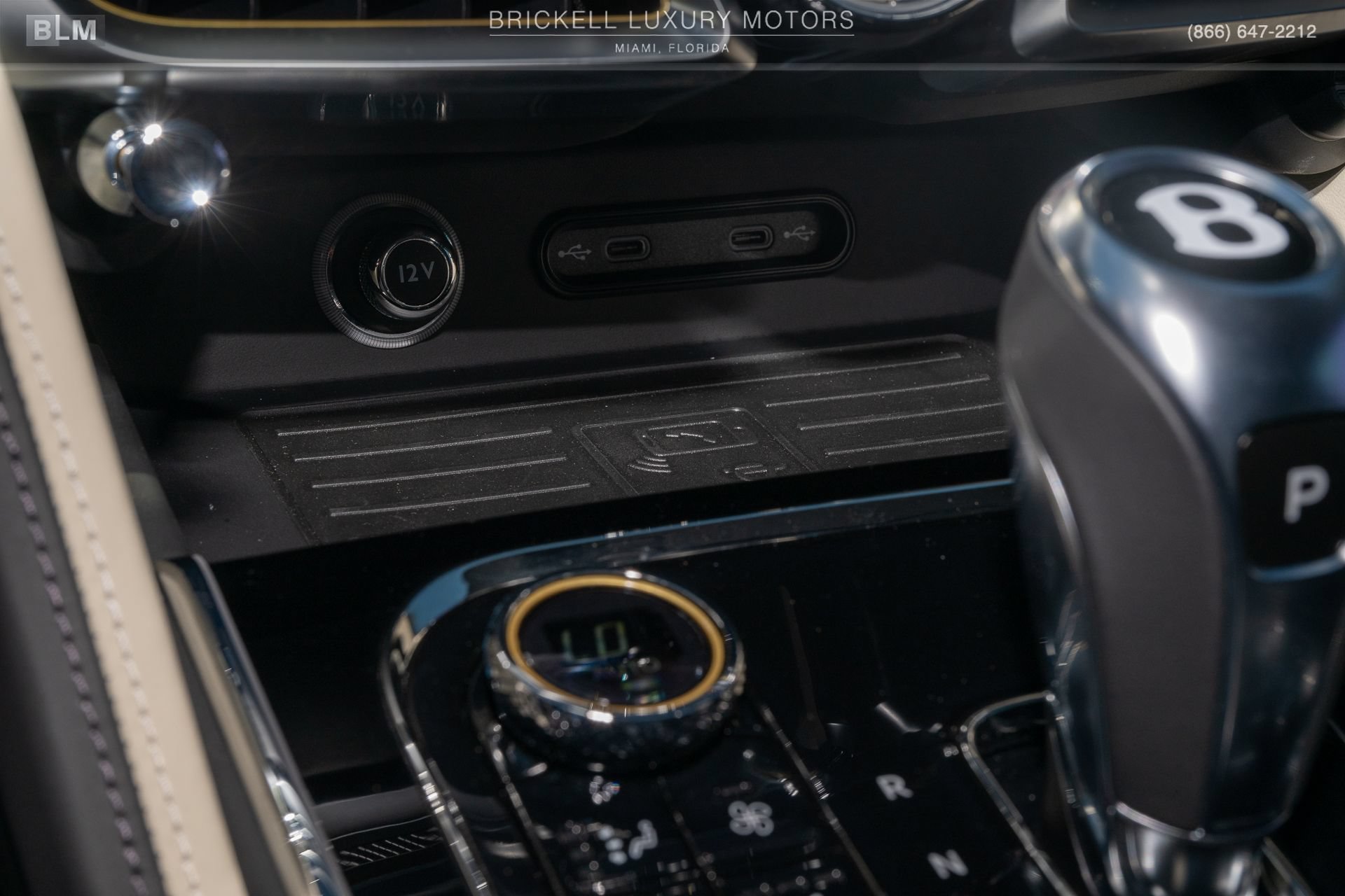 Used 2025 Bentley Flying Spur Plug-In Hybrid w/ First Edition Specification AWD/4WD image 39
