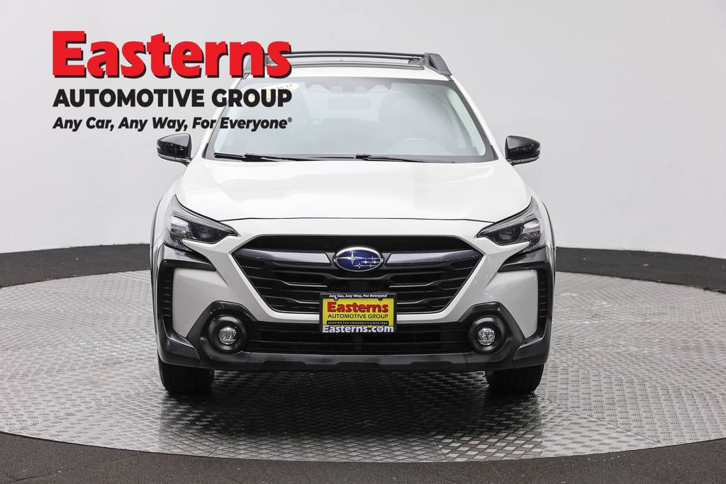 Used 2023 Subaru Outback Premium AWD/4WD image 2