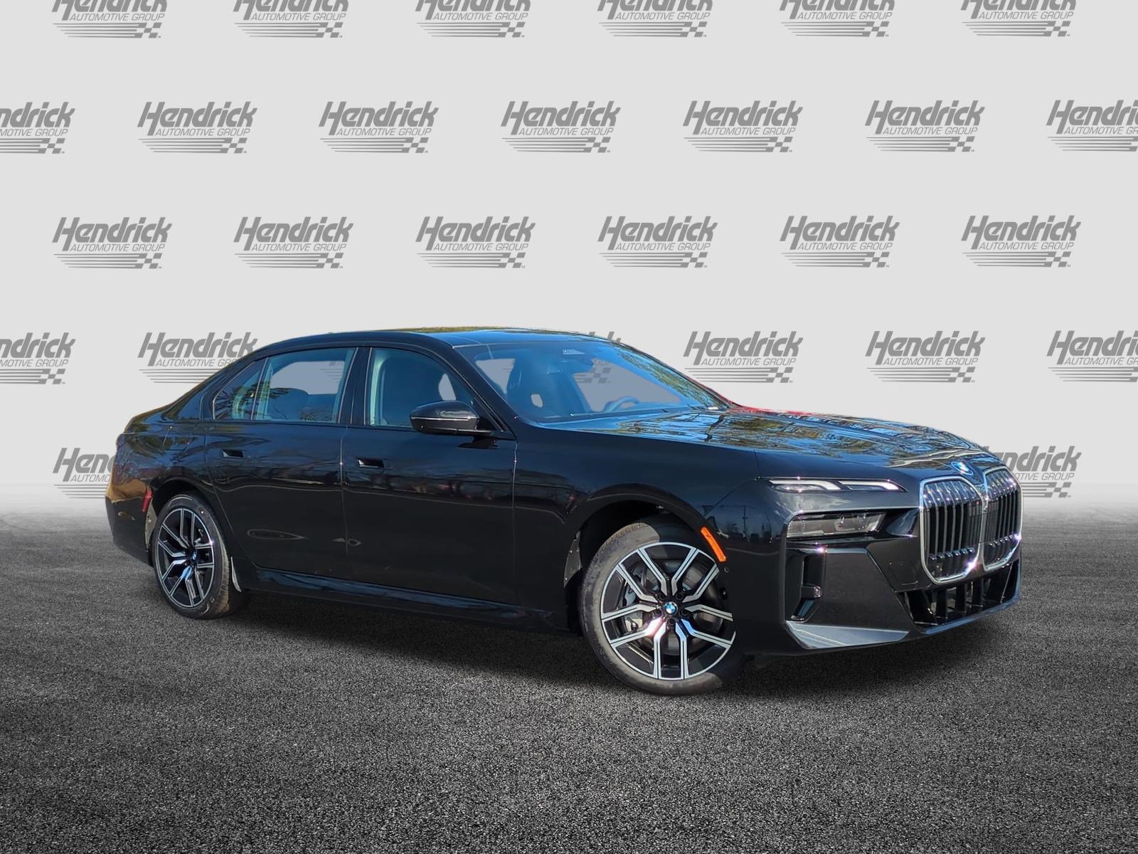 New 2026 BMW 750e xDrive w/ Premium Package AWD/4WD image 2