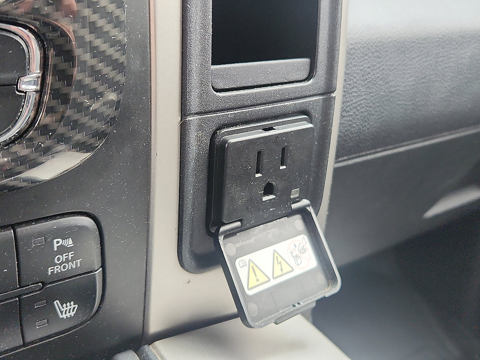 Used 2016 RAM 1500 Lone Star RWD image 13