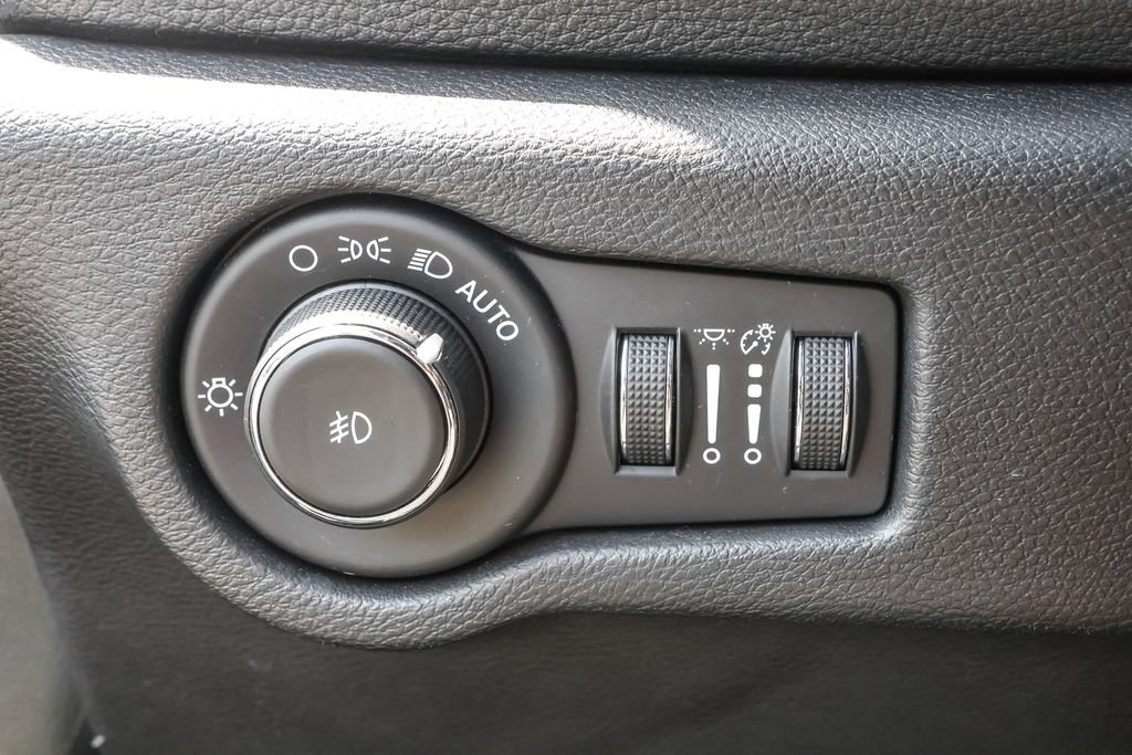 Used 2022 Chrysler Pacifica Pinnacle AWD/4WD image 20