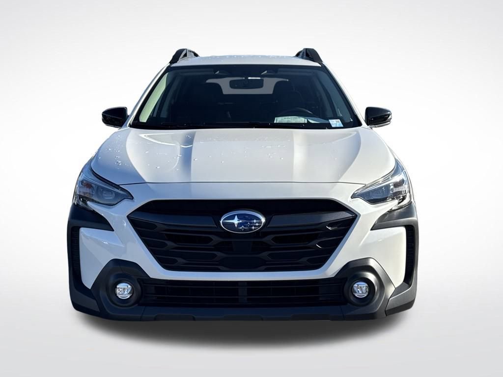 Used 2025 Subaru Outback Premium image 9