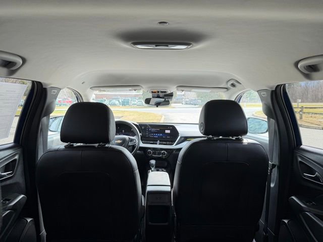 Used 2024 Chevrolet Trax LT w/ Driver Confidence Package image 13