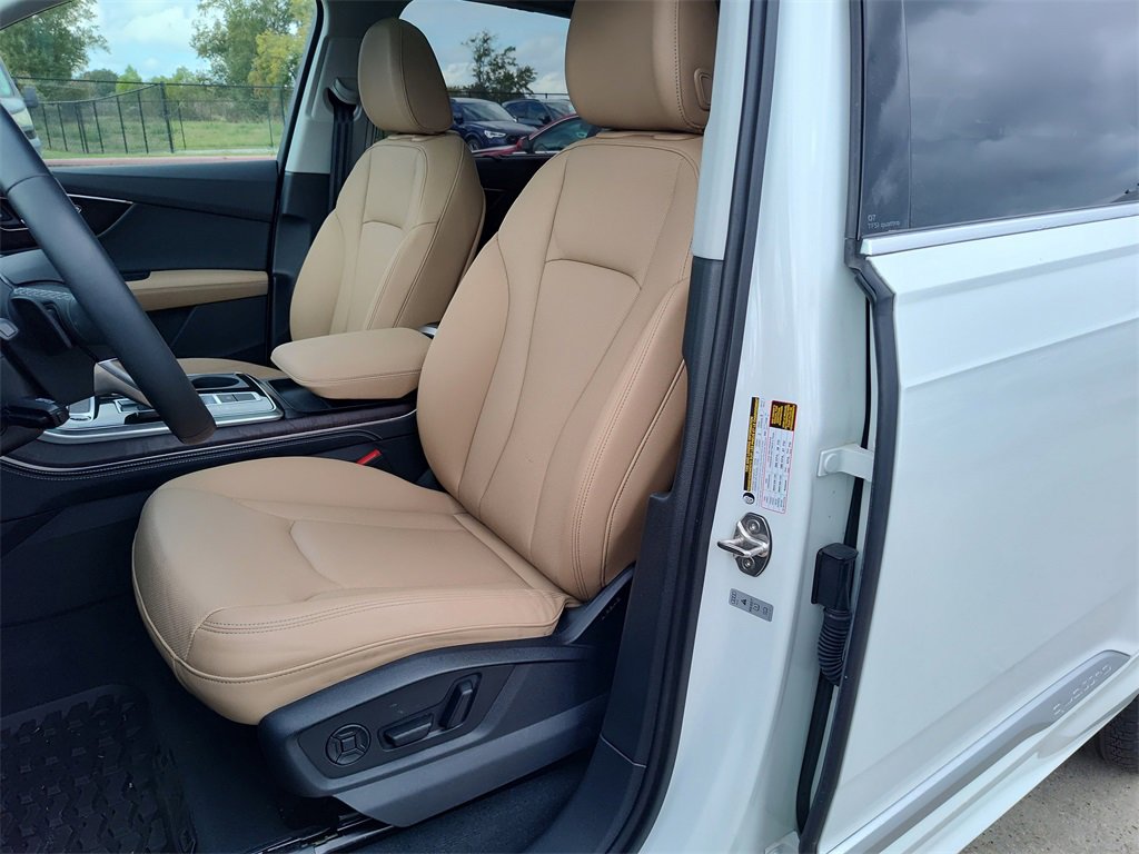 Used 2025 Audi Q7 3.0T Premium Plus image 23
