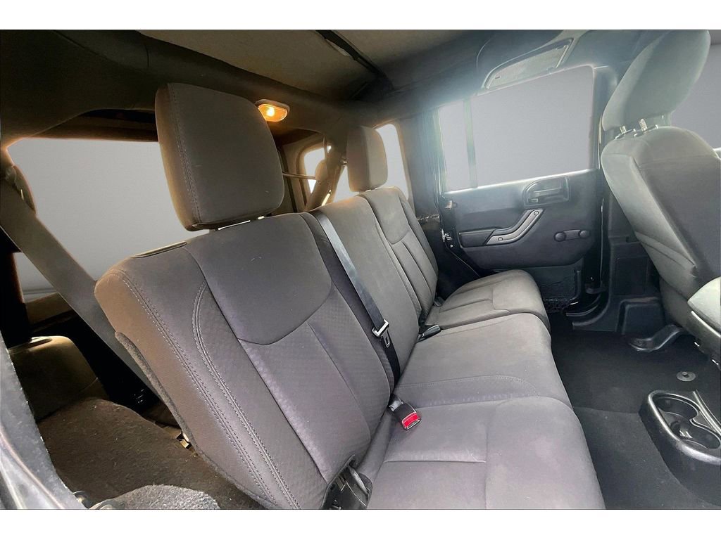 Used 2015 Jeep Wrangler Unlimited Sport w/ Max Tow Package AWD/4WD image 24