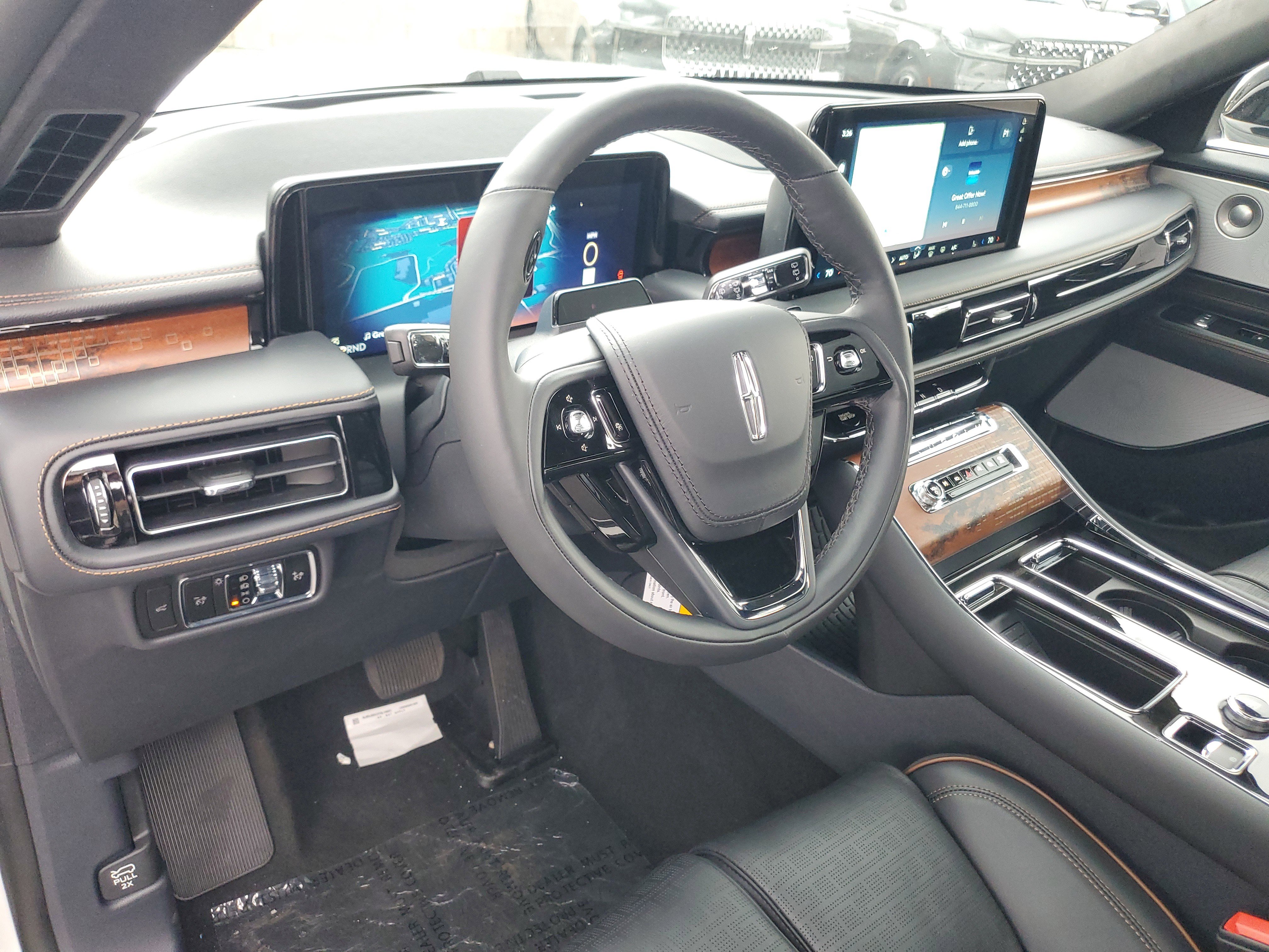 New 2026 Lincoln Aviator Black Label AWD/4WD image 12