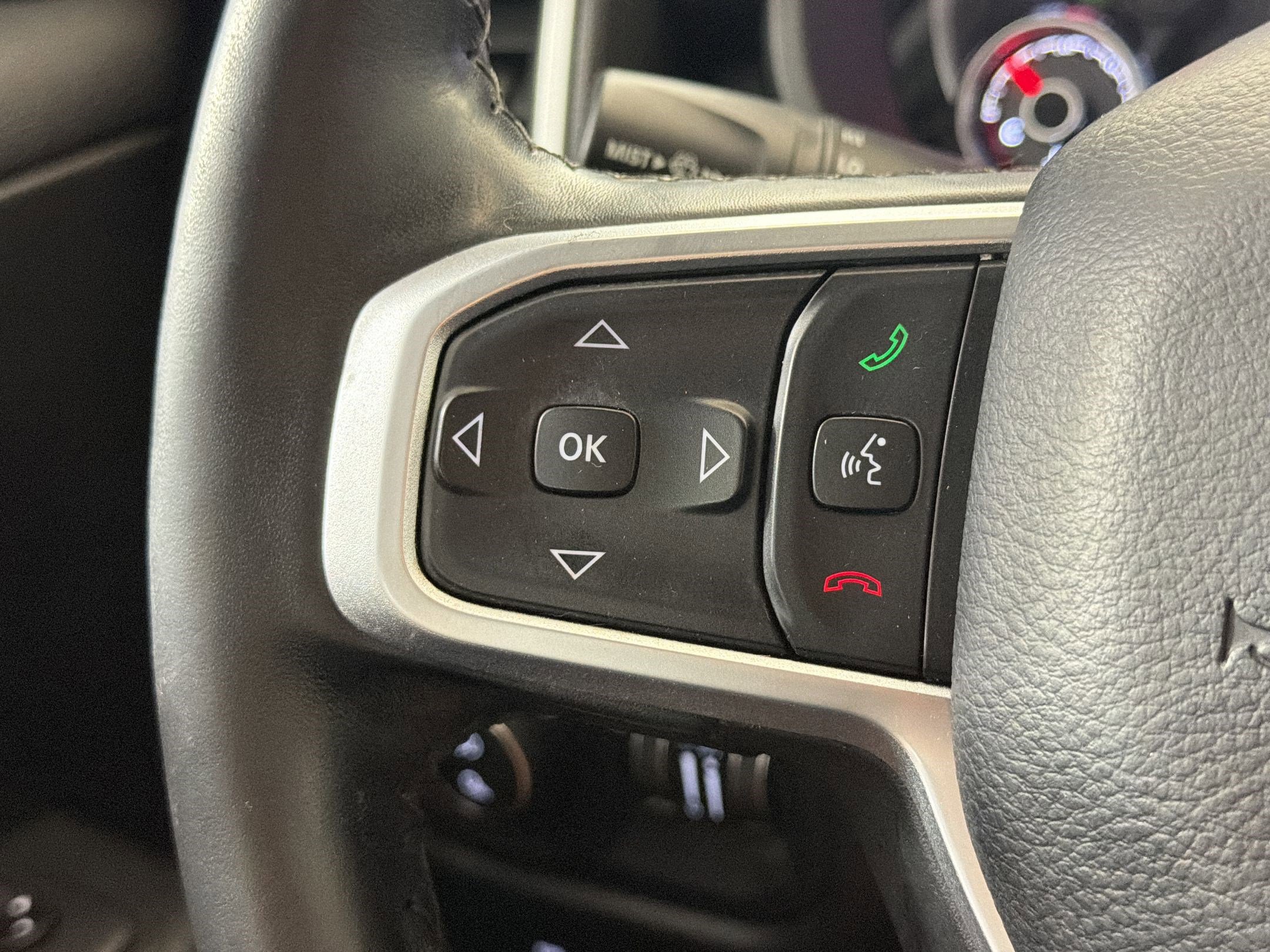 Used 2019 RAM 1500 Big Horn AWD/4WD image 14
