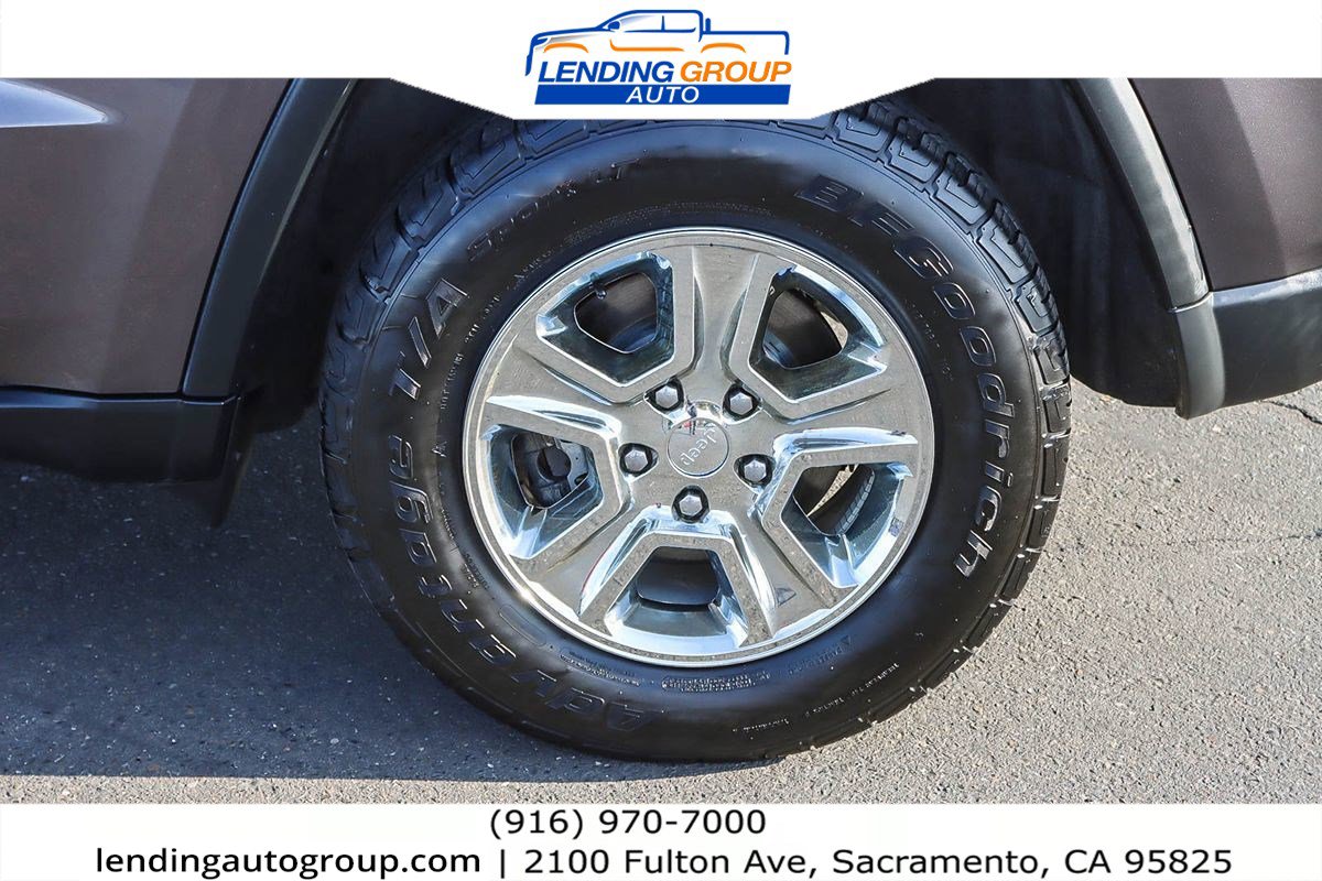 Used 2015 Jeep Grand Cherokee Laredo w/ Quick Order Package 23E image 10