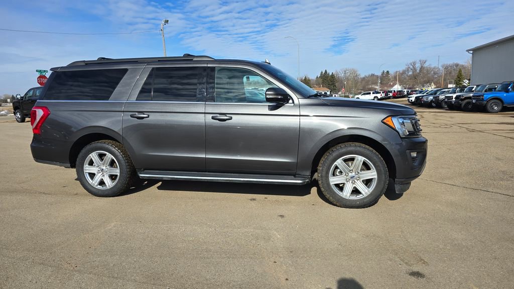 Used 2020 Ford Expedition Max XLT w/ Equipment Group 202A AWD/4WD image 5