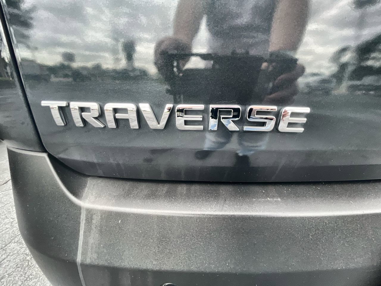 Used 2020 Chevrolet Traverse RS FWD image 30