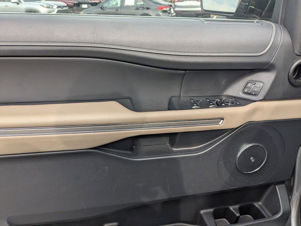 Used 2024 Ford Expedition Max Limited image 24