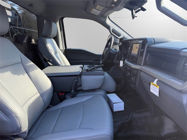 New 2025 Ford F350 XL w/ XL Chrome Package image 15