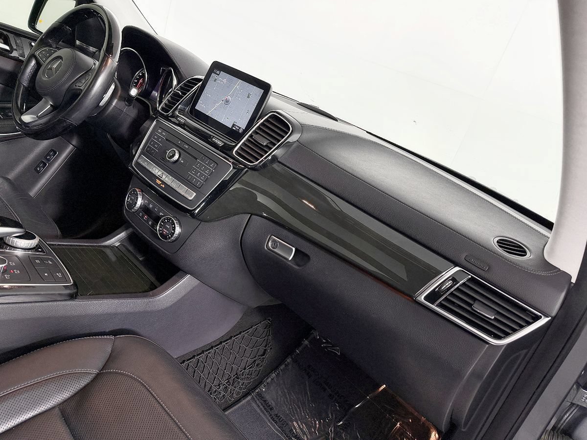 Used 2018 Mercedes-Benz GLS 550 4MATIC image 53