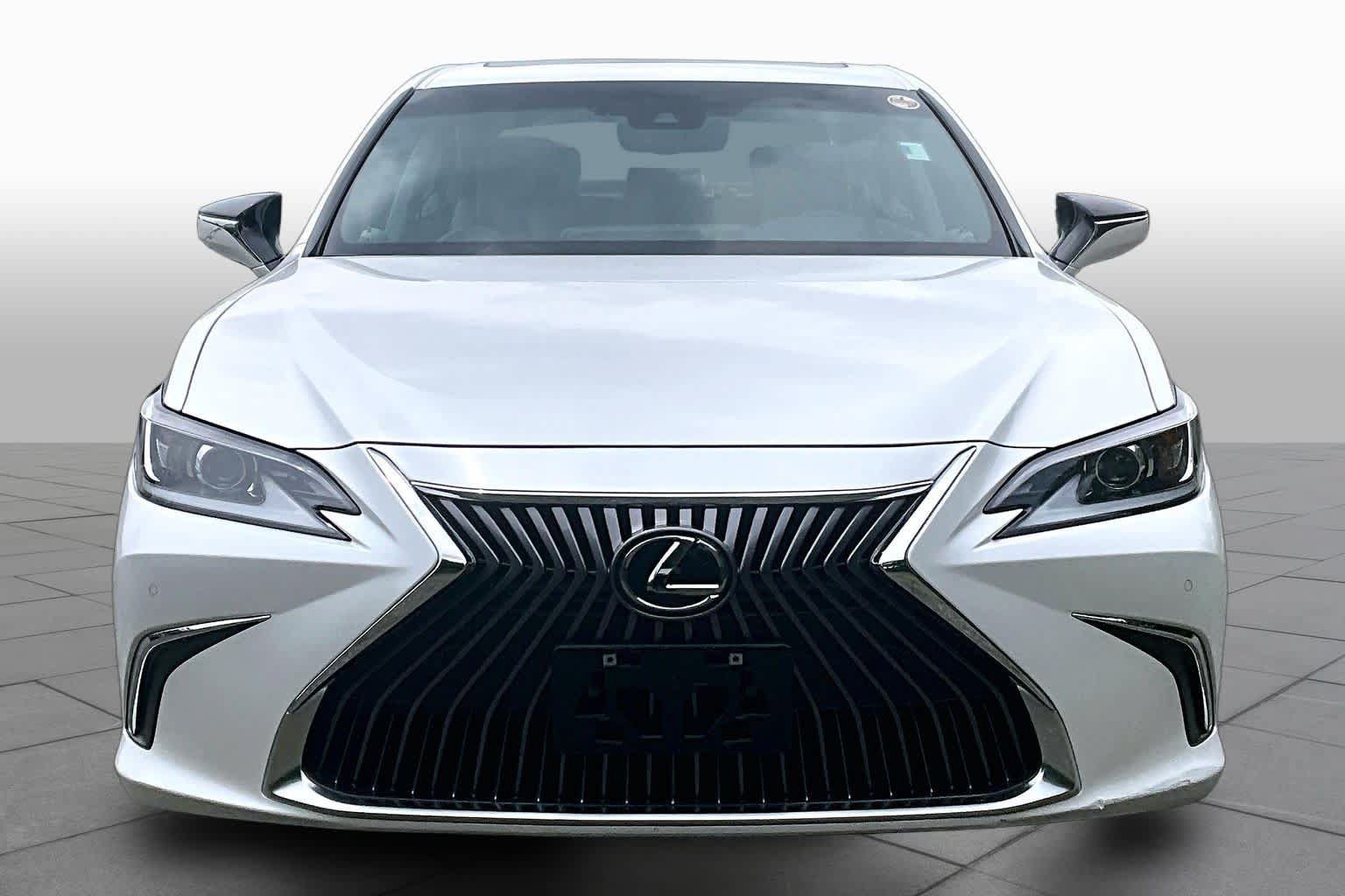 Used 2021 Lexus ES 350 w/ Premium Package FWD image 4